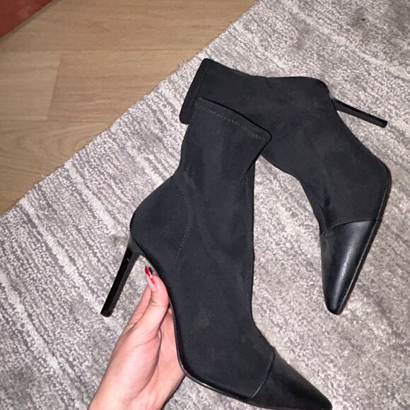 NWOT Zara Black Pointed Toe Booties - Picture 3 of 6